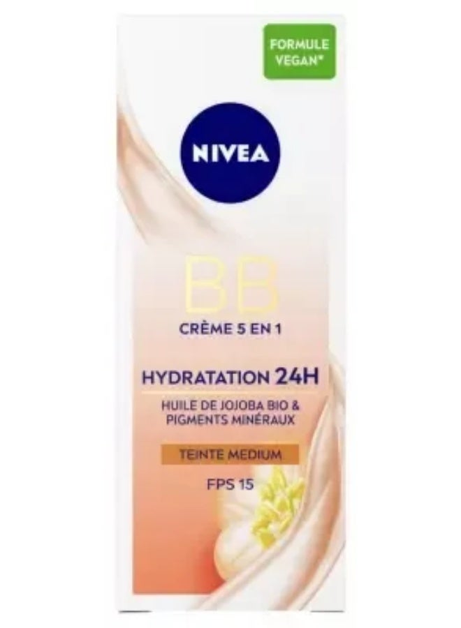 نيفيا كريم بي بي ٥ في ١ مرطب يدوم ٢٤ ساعة مع عامل حماية من الشمس ١٥، ٥٠ مل - اللون: متوسط - Image 1